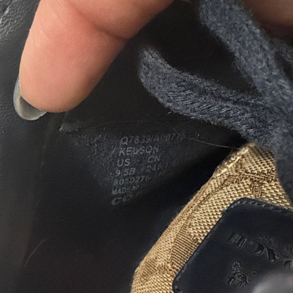 Coach Kelson Signature Logo Navy Blue and Tan Low Rise Sneakers Size 9.5 - Picture 10 of 10
